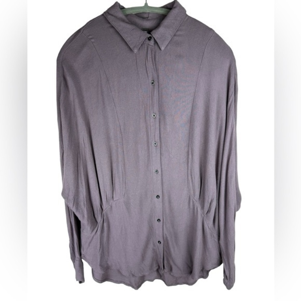Free People Womens purple soft dolman sleeve Button Down Size M Blouse Top